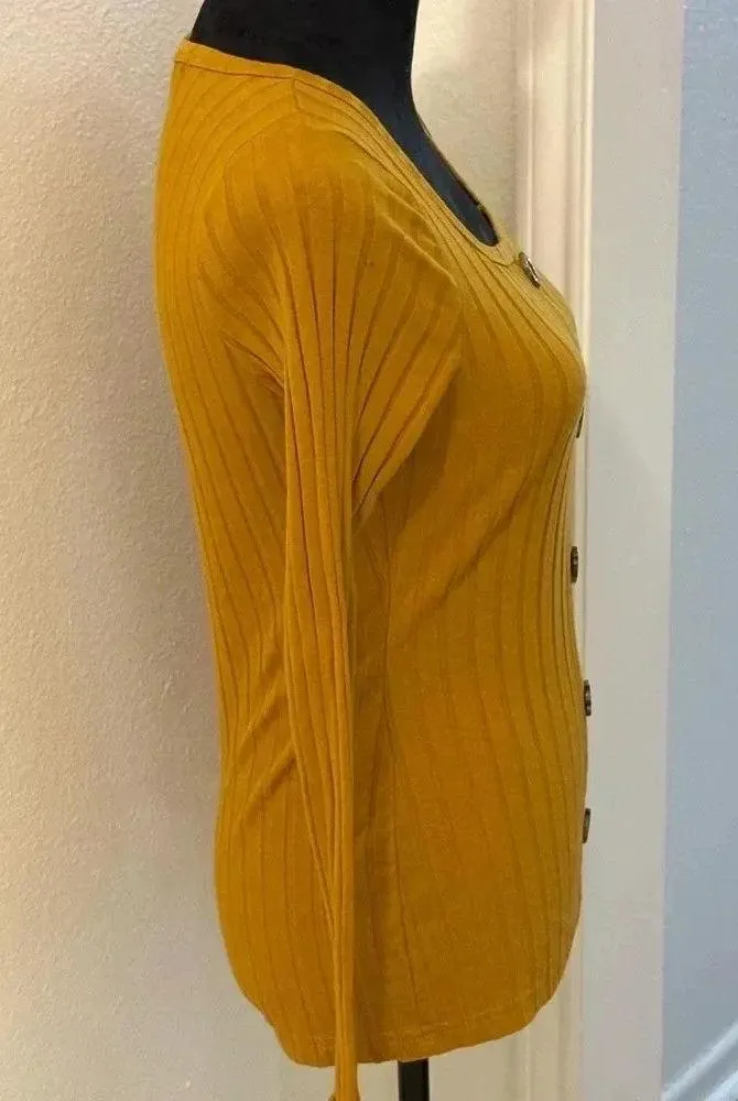 Full Circle Dark Yellow Ribbed Button Front Long Sleeve Shirt Size M - Image 2