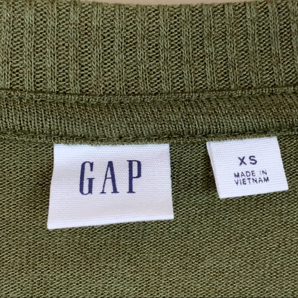 GAP Olive Green Long Sleeve Lightweight U Neck Sweater XS - Image 4