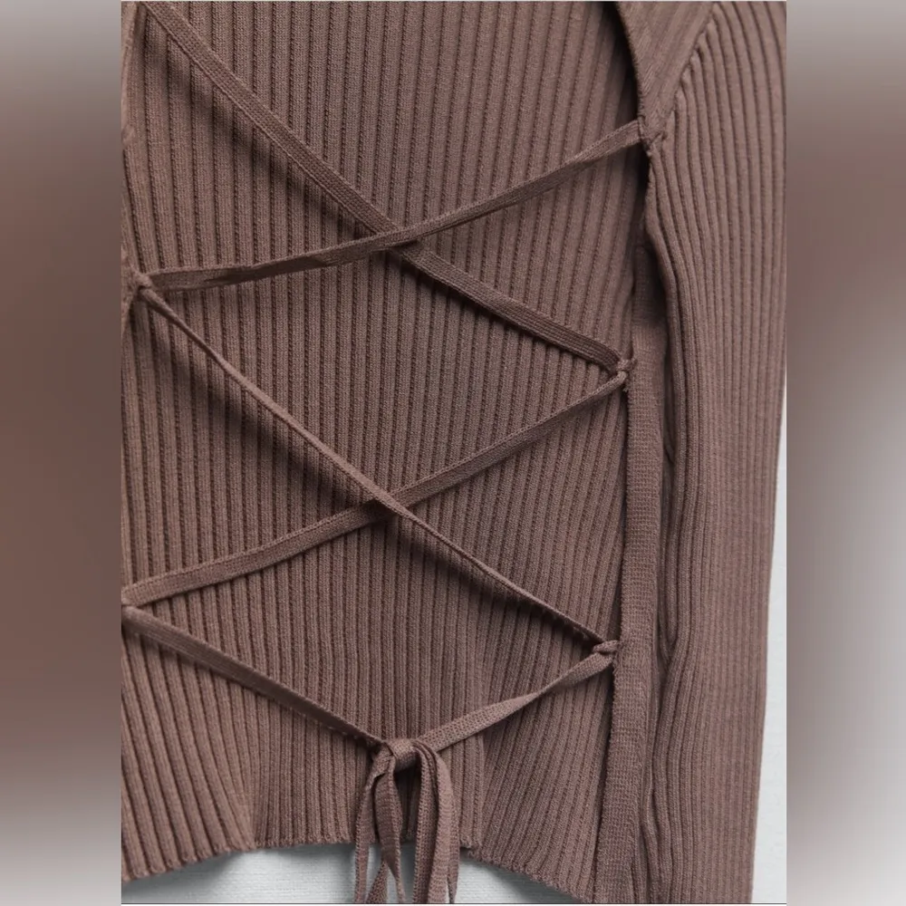 ZARA  Brown Long Sleeves Round High Neck Open Back Rib Adjustable Top Size L - Image 6