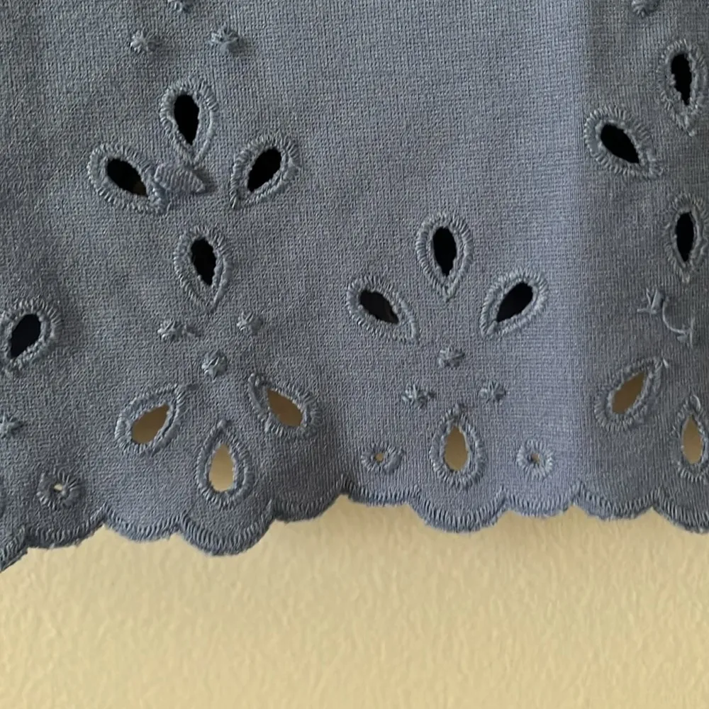 Ann Taylor 3/4 long sleeve knit sweater with decorative edges in size Medium - Image 3