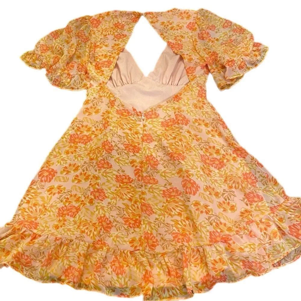 Selfie Leslie Sally Angel Sleeve Open Back Dress Floral Print Pink - Image 12