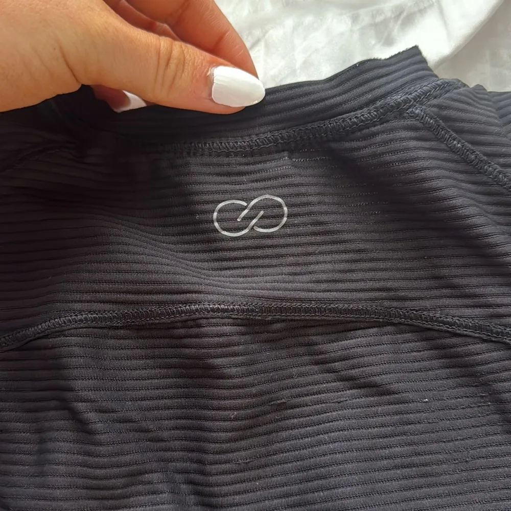 Rarely worn, size extra small, athletic shirt, dicks sporting goods “calla” - Image 3