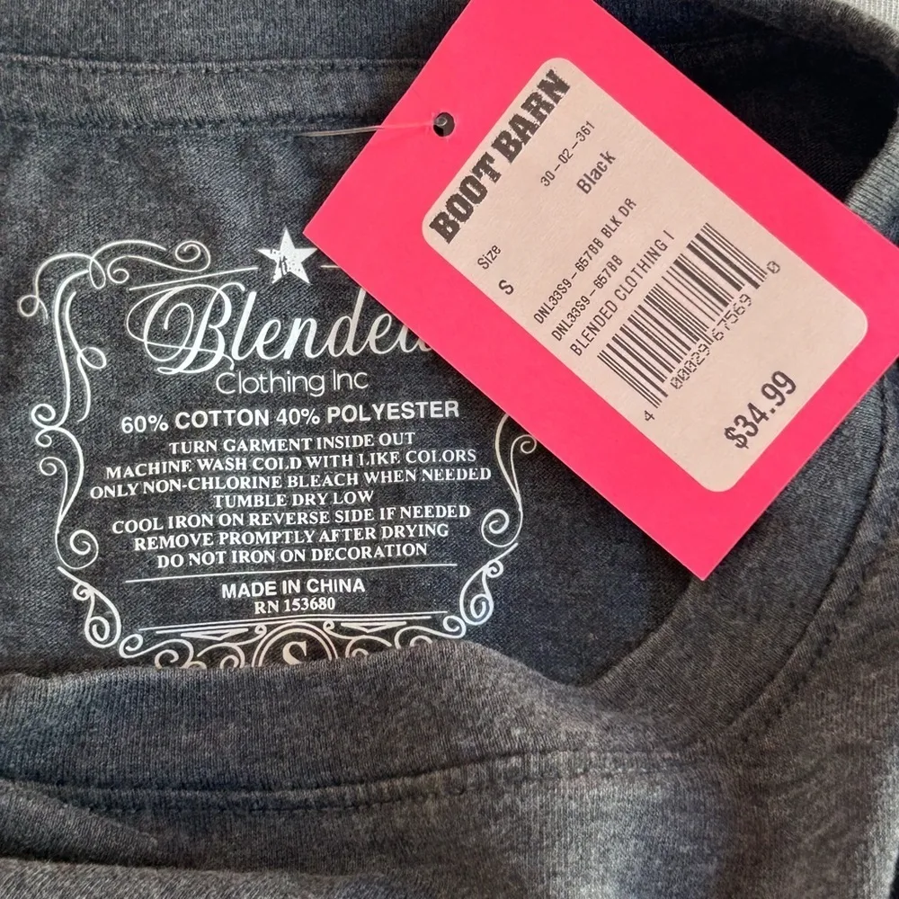 County western line dancing Drinks Well with others graphic fringe top NWT SM White - Image 10