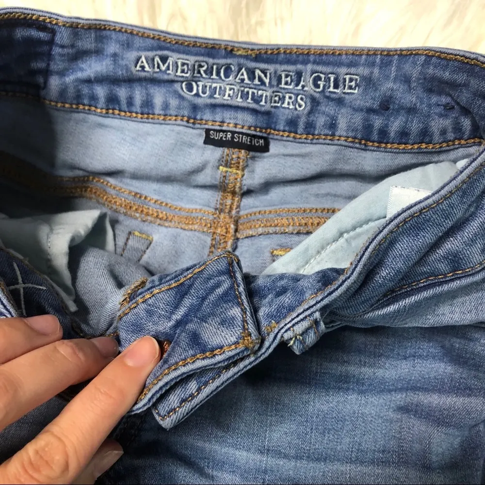 American Eagle raw hem high rise shortie size 0 - Image 3