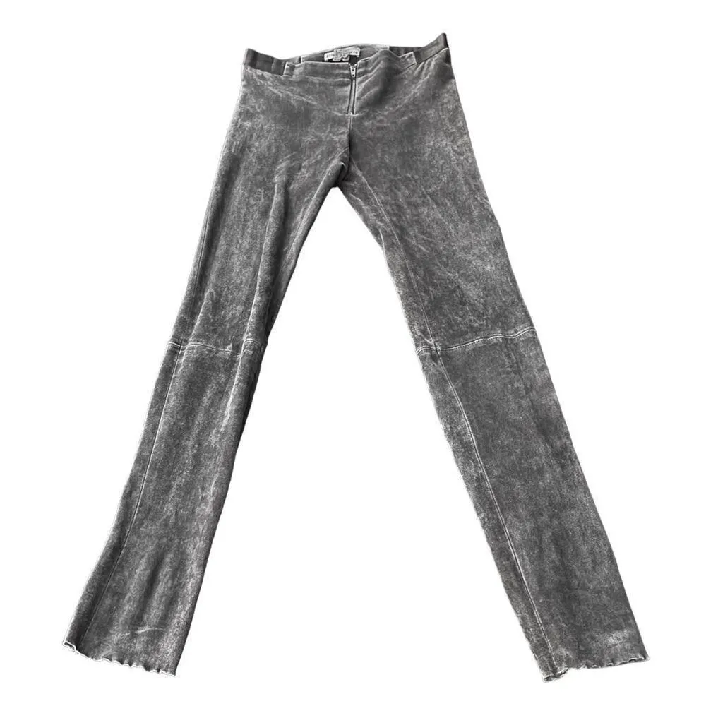 𝅺alice + Olivia Suede Front Zip Leggings in Charcoal Gray Size 4 - Image 3