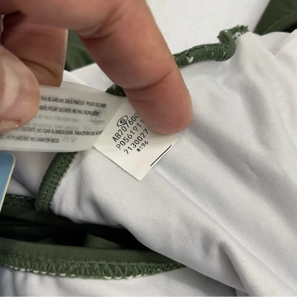 CUPSHE Women's One Piece Army Green Ruffled Lace Up V Neck Monokini Swimsuit - Image 10