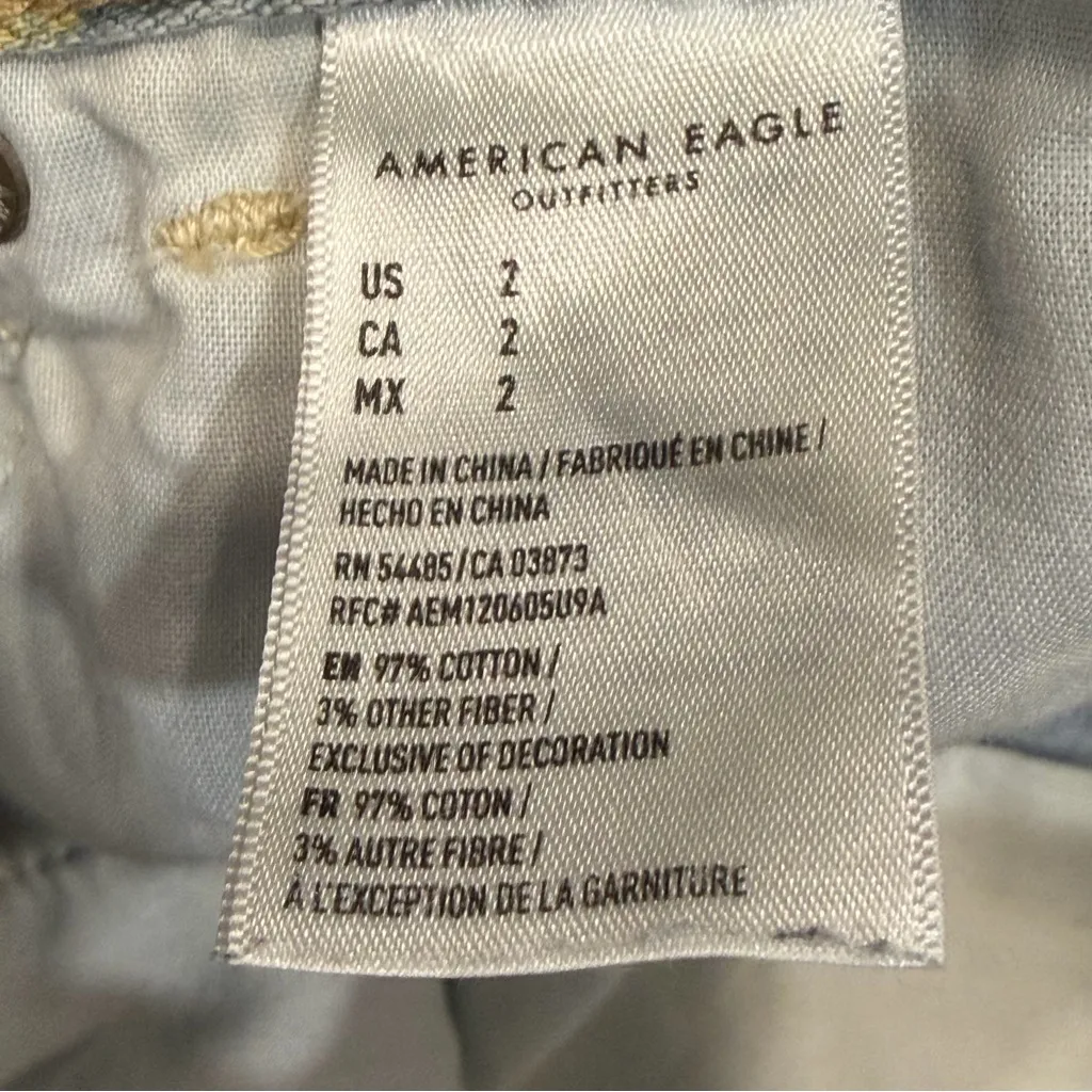 AEO American Eagle Denim Sunflower Mom Shorts size 2 - Image 8