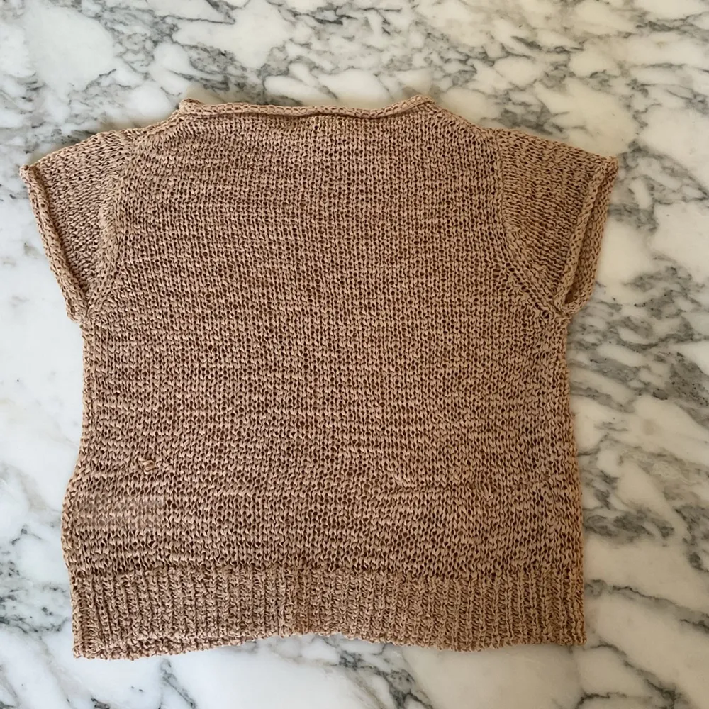 NWT J Crew Top Women’s M Tan Textured Sweater Tee Loose Knit Boho - pull flaws - Image 8