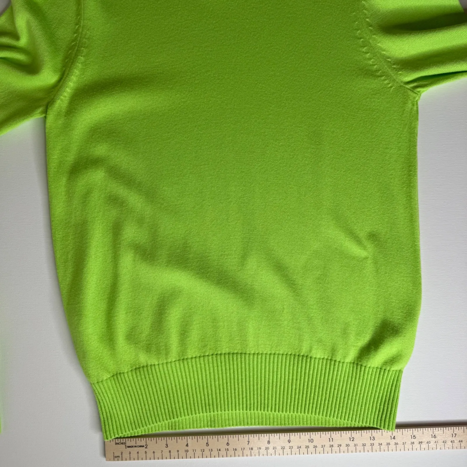 Abercrombie & Fitch Muscle Fit V-Neck‎ Sweater Sz XL Lime Green 90s Y2K Preppy - Image 10