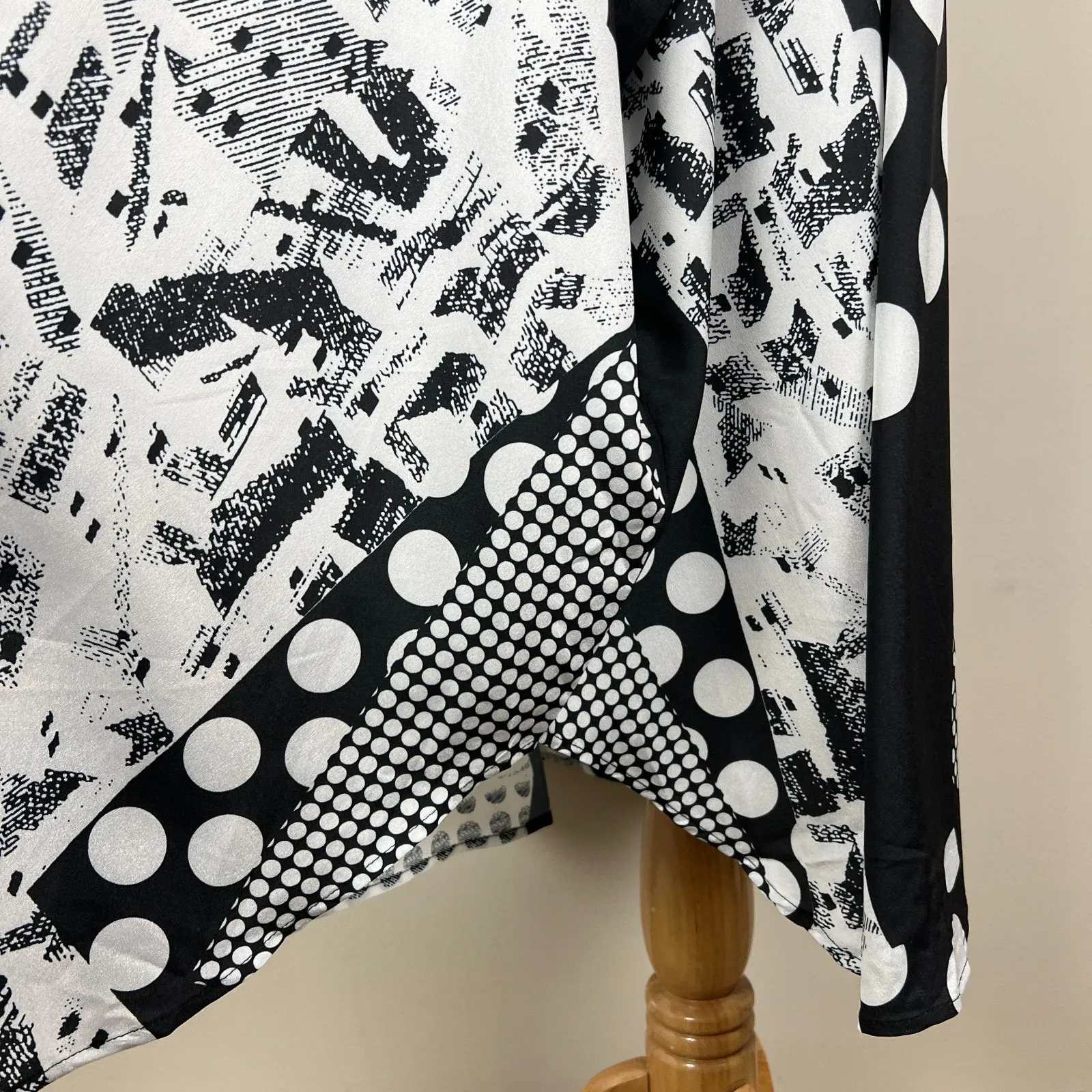 Caara Krefeld Midi Dress Small Scarf Print Asymmetric Artsy Lagenlook Oversized Black - Image 10