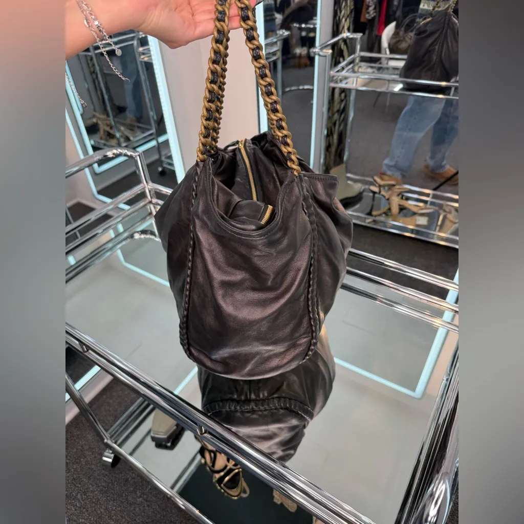 Elie tahari shoulder bag - Image 3