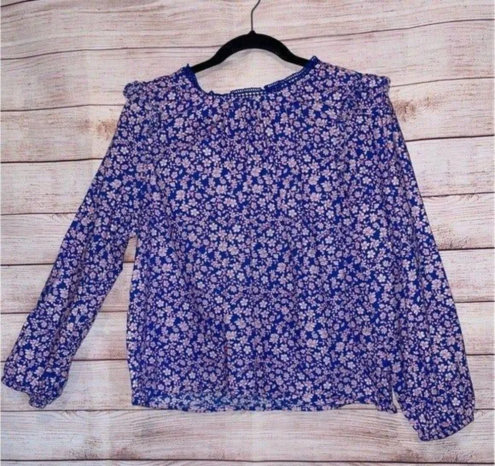 J. Crew Ruffled Floral Blouse, size medium long sleeve floral print crochet top. - Image 6