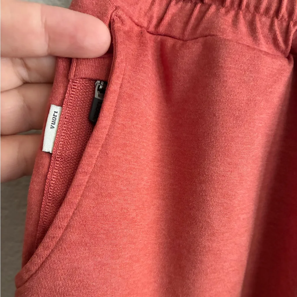 Vuori  Women's Dream Knit Performance Fabric Shorts - Image 7