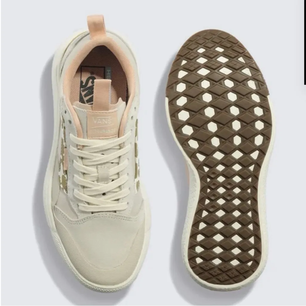 VANS UltraRange EXO SE Suede
SneakerTenis Women Size 8.0 US Mens
6.5 US - Image 10