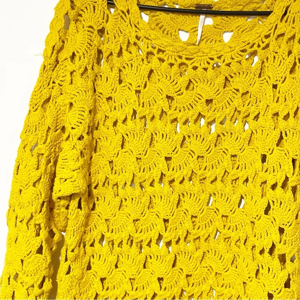 FREE PEOPLE LITTLE FAN CROCHET SWEATER MINI DRESS YELLOW TUNIC SIZE XS - Image 3