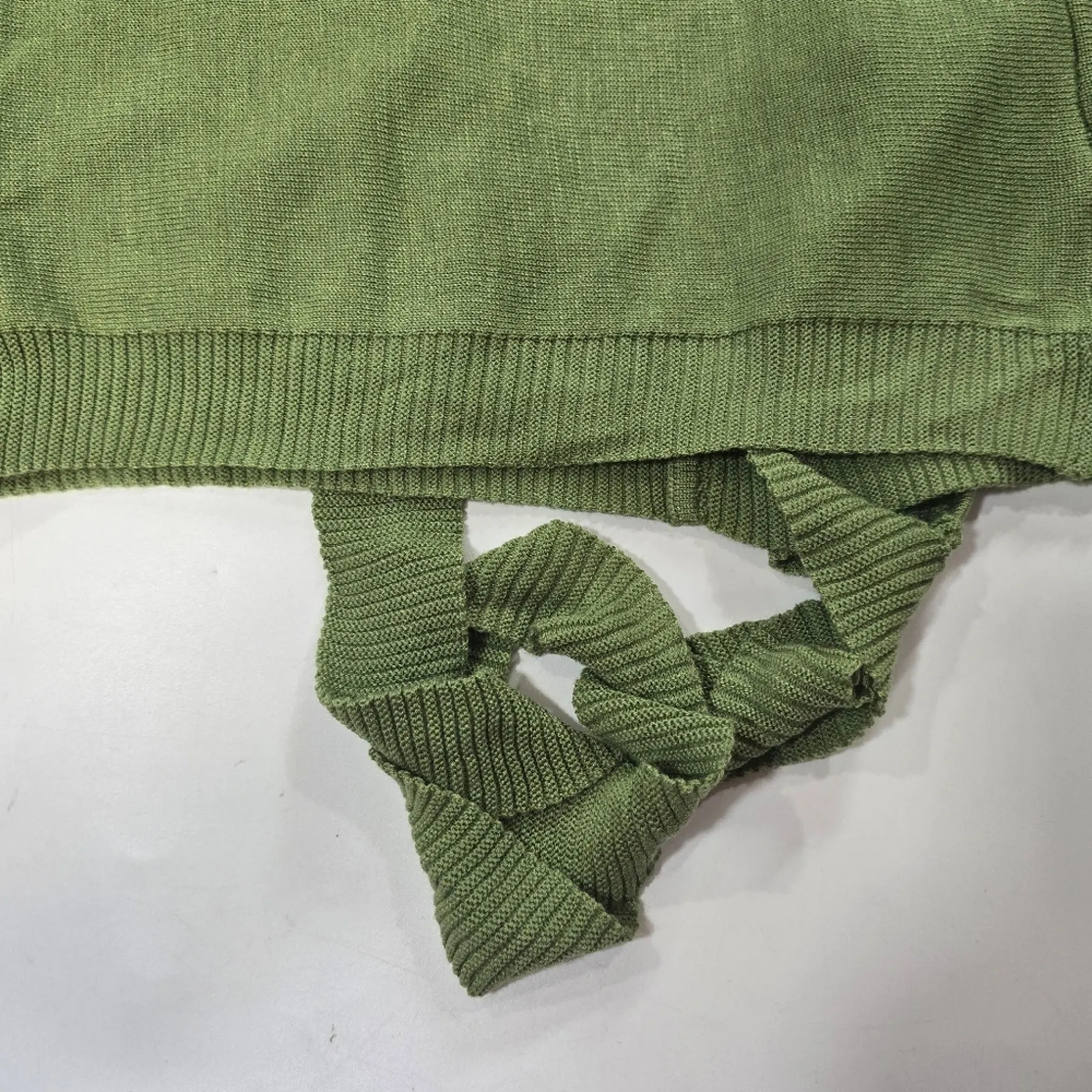 Tularosa Danny Wrap Sweater in Green Small - Image 7