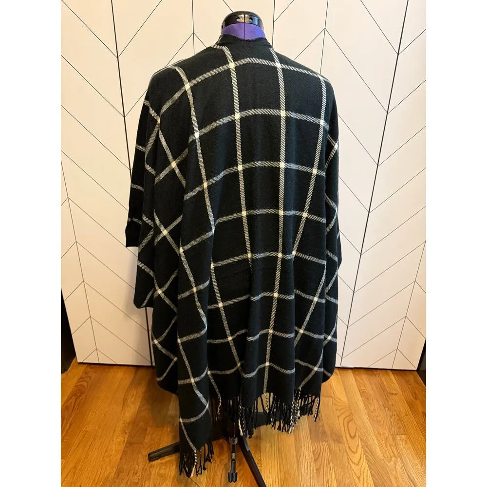 Urban Outfitters Womens One Size Black White Plaid Fringe Kimono Poncho Academia - Image 2