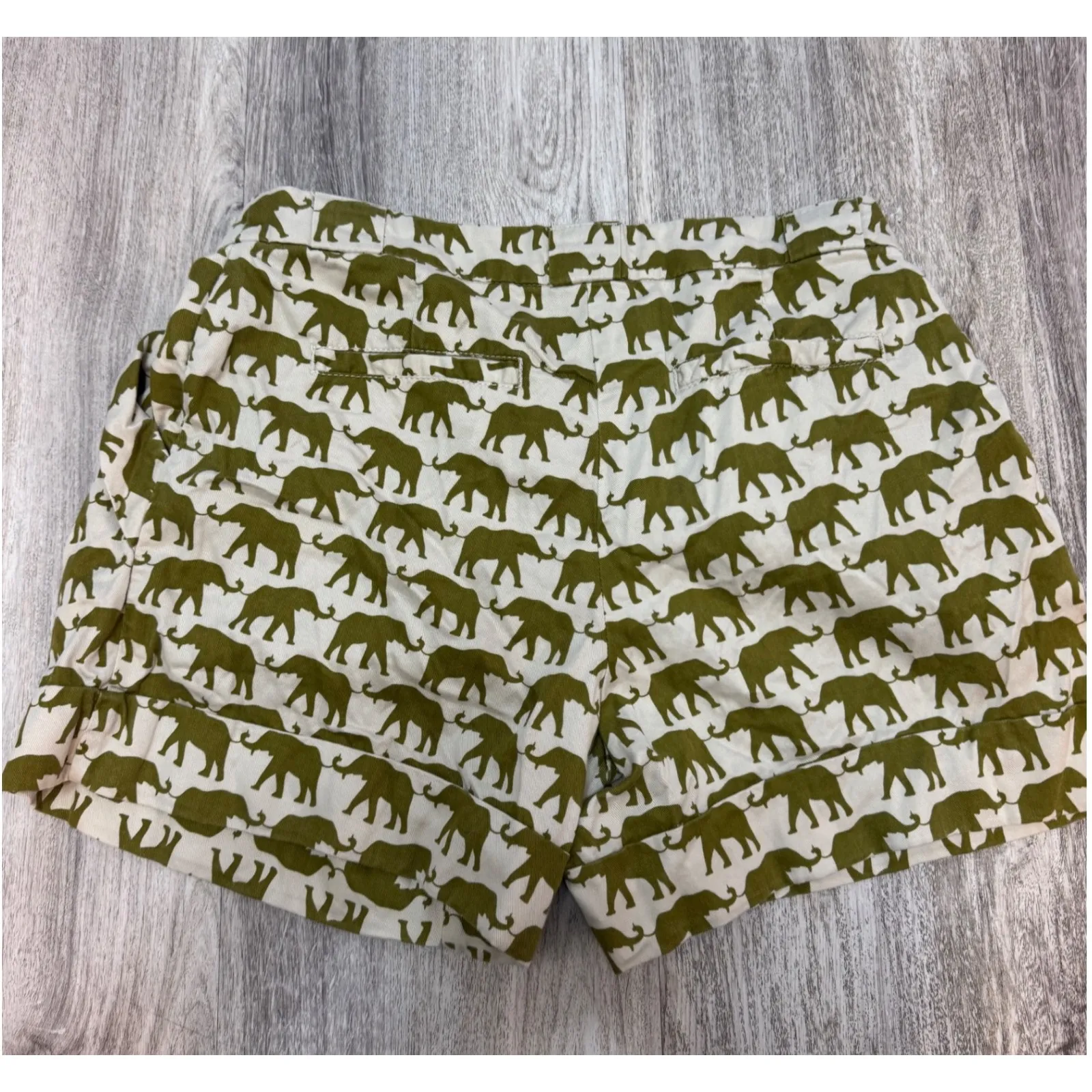 Anthropologie Cartonnier Women's Shorts Elephant‎ Print Beige Olive Green Size 4 Tan - Image 3
