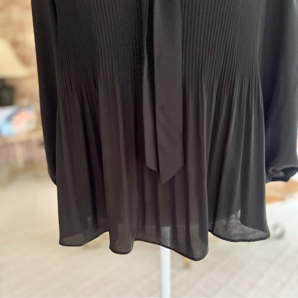 Adrianna Papell  Black Pleated Tie Front Blouse NWT S - Image 7