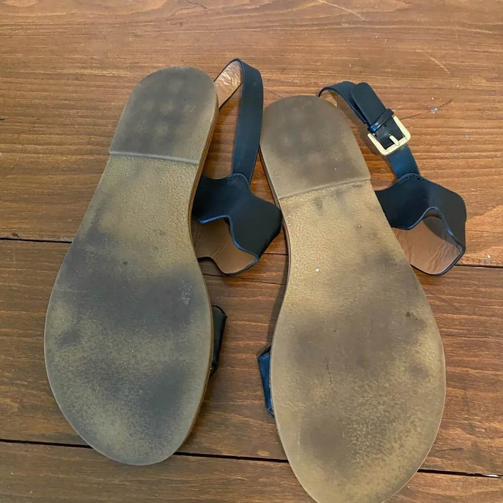 Black and Tan Sandals with Wavy Straps Sz8.5 Size 8.5 - Image 3