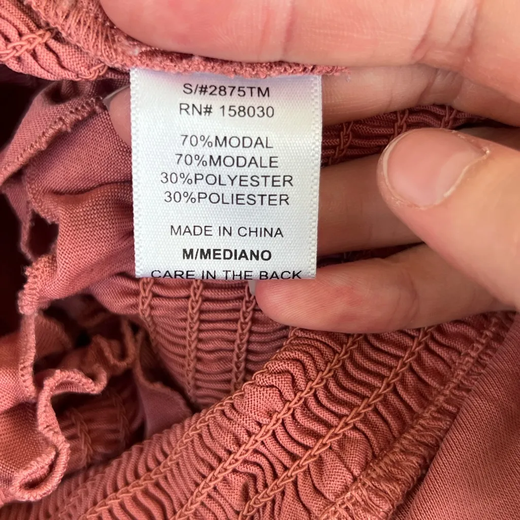 Love Tree Women’s Pink Smocked Crop Top - Image 4