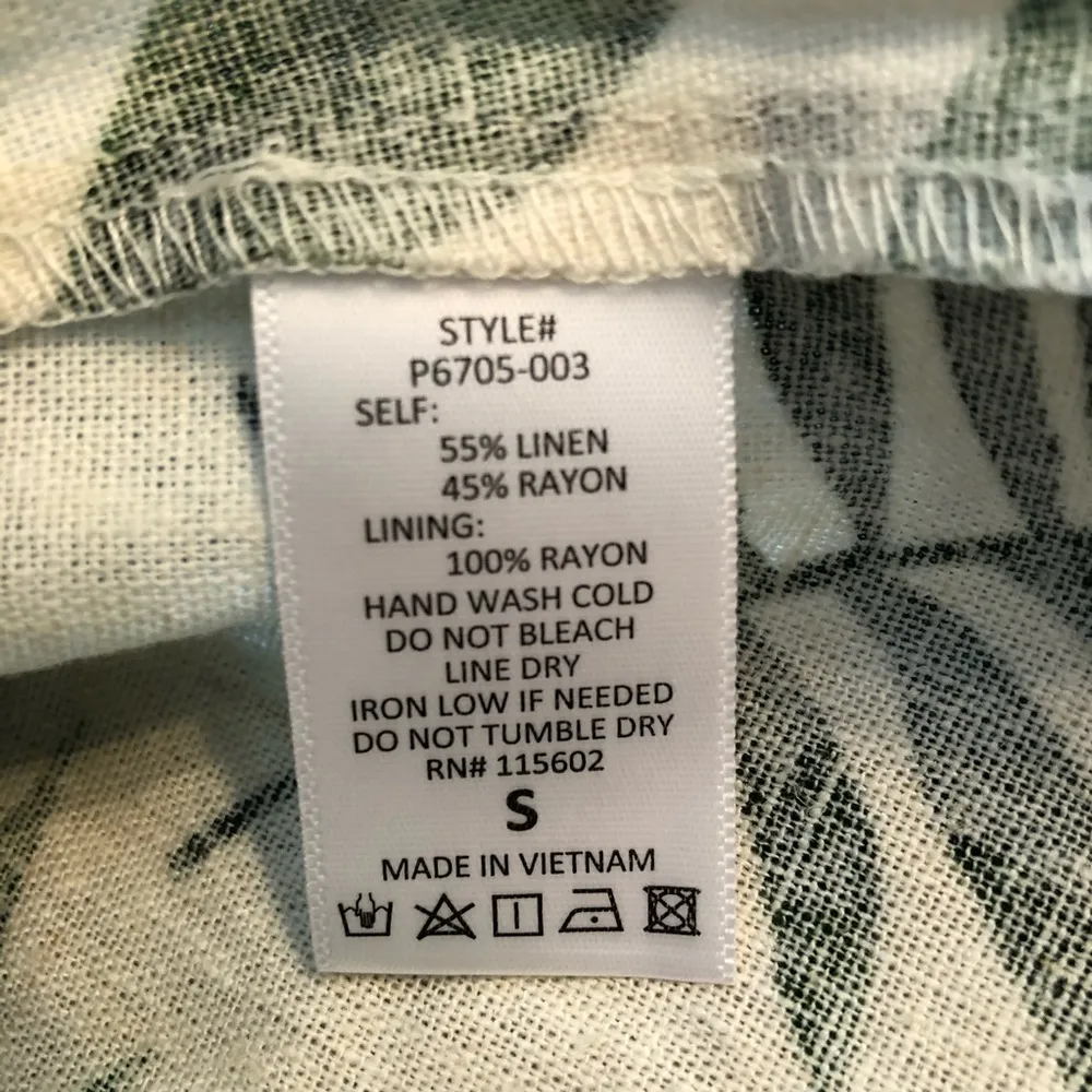 NEW LUSH Linen Blend Leaf Print Romper S - Image 9