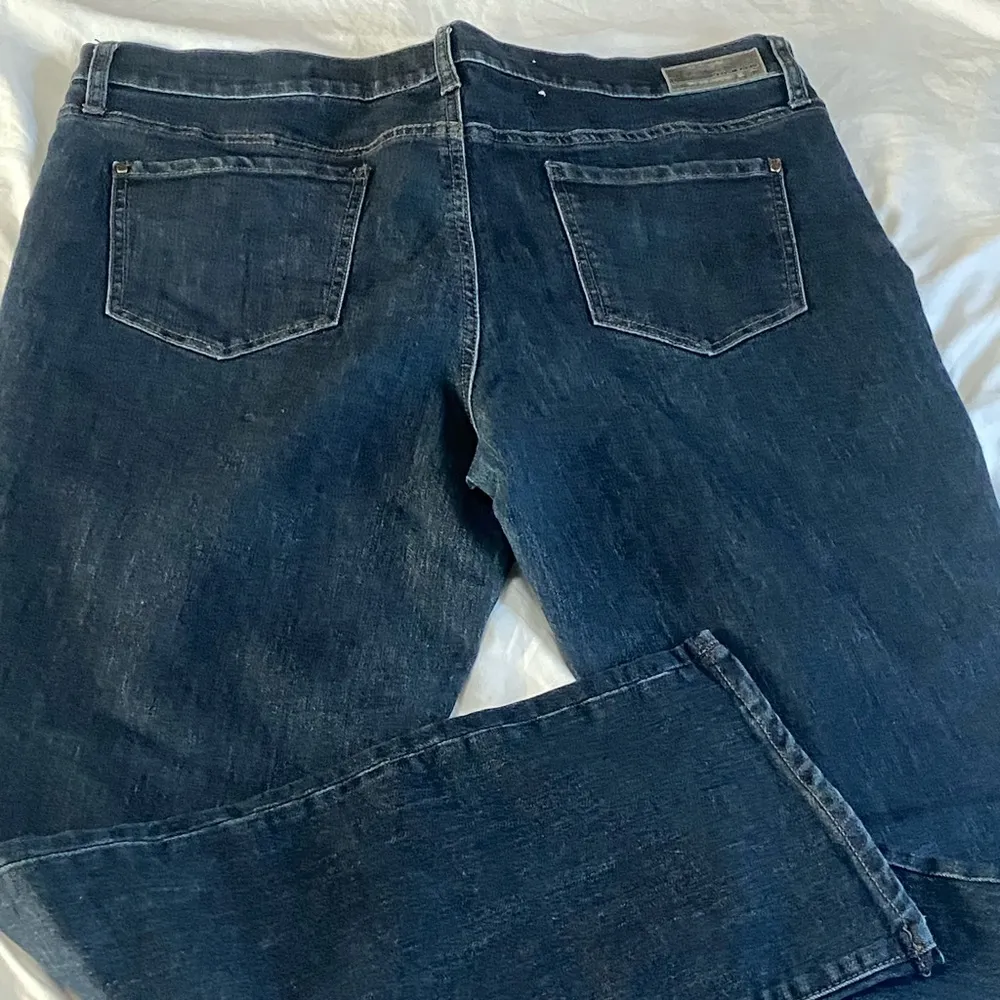 DKNY Jeans 👖 like new - Image 3