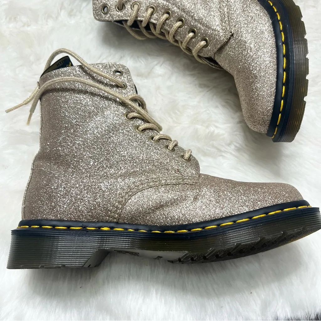 Dr. Martens Gold Glitter Lace-Up Combat Boots Size 7 LIKE NEW 1460 Pascal - Image 7