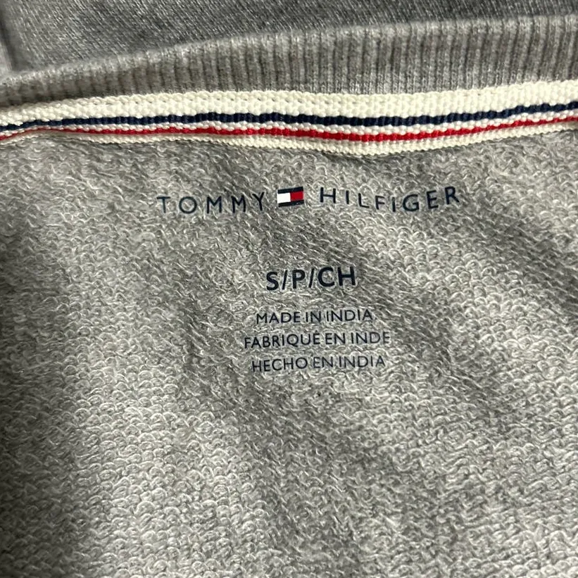 Tommy Hilfiger Women's Gray Blue Red‎ Hilfiger Long Sleeve Shirt Size S - Image 3