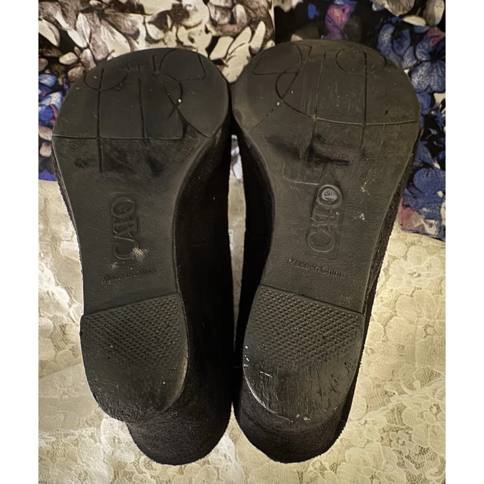 Cato Black Wedge Heels, Closed Toe, Faux Suede Upper, Size 7 - Image 7