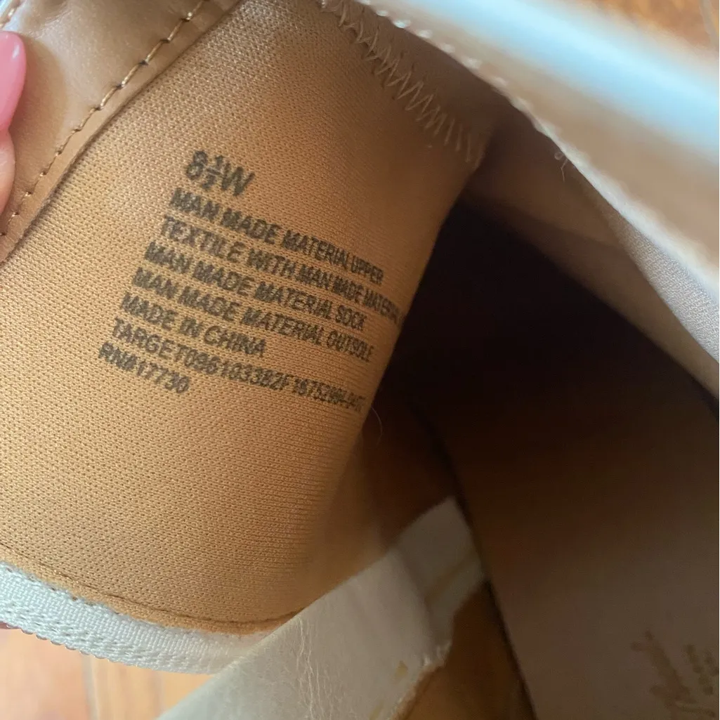 Target White and Tan Pointed Toe 2 inch Heel Boots Size 8.5 - Image 7