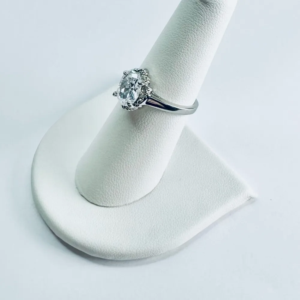 CLEAR Cubic Zirconia CZ Silver Tone Cocktail Ring - Image 2