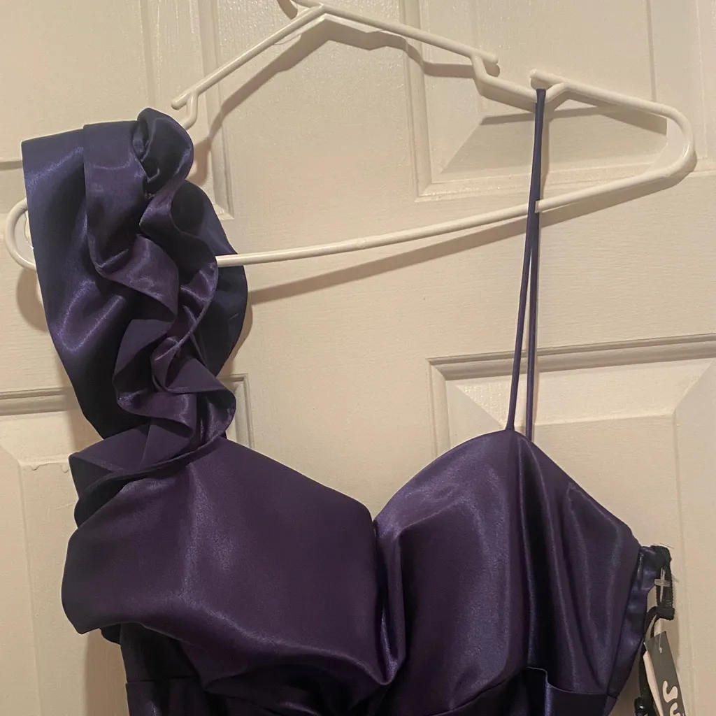 Jump apparel Shoulder Dress - Image 3