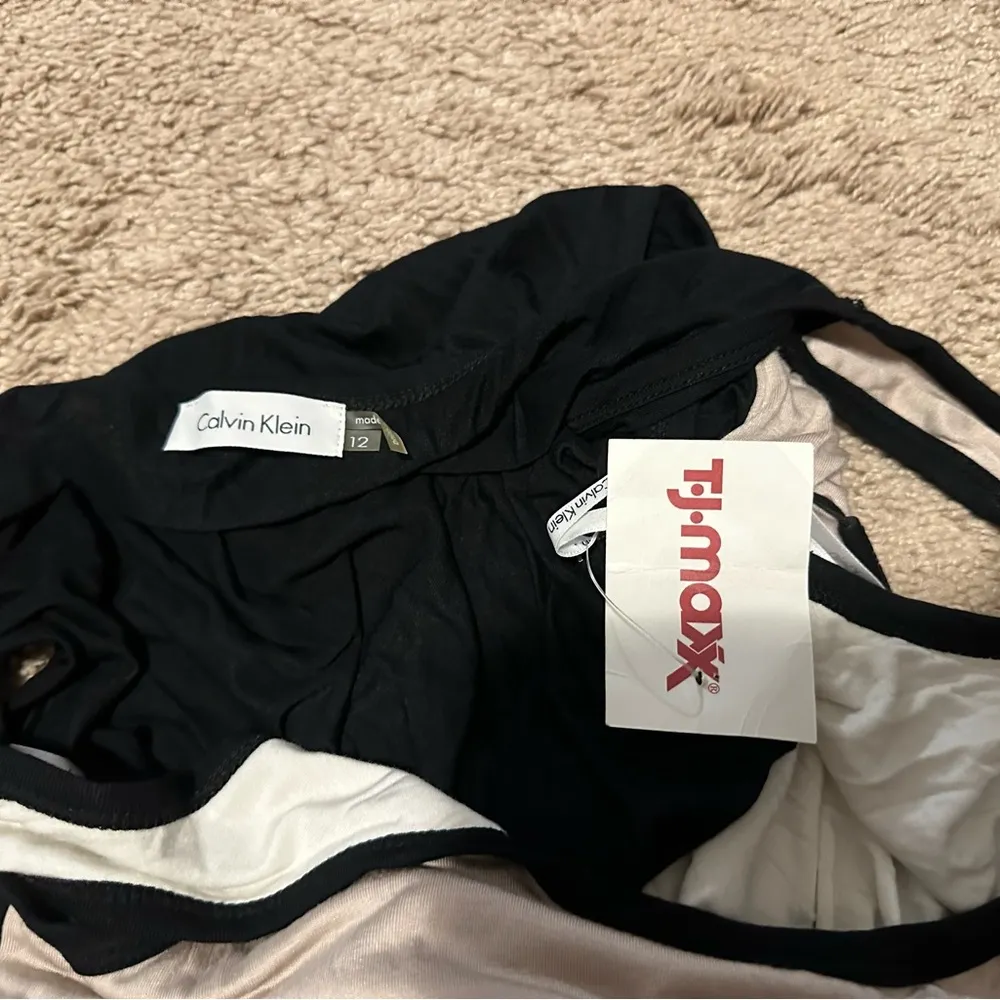 Calvin Klein Maxi Dress Size 12 NWT - Image 5