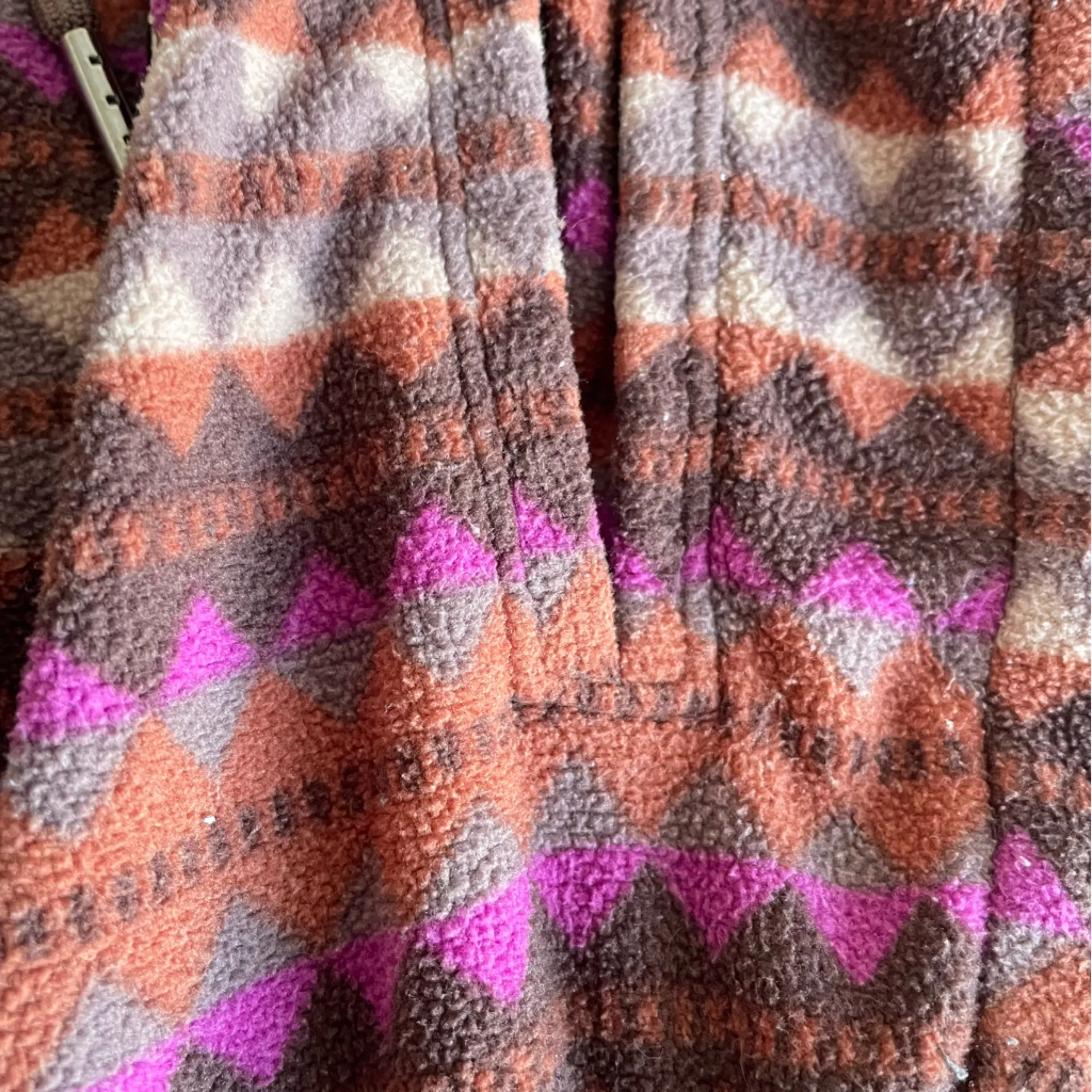 Patagonia Micro D Fleece Joggers in Diamond Stripe Sisou Brown - Image 7