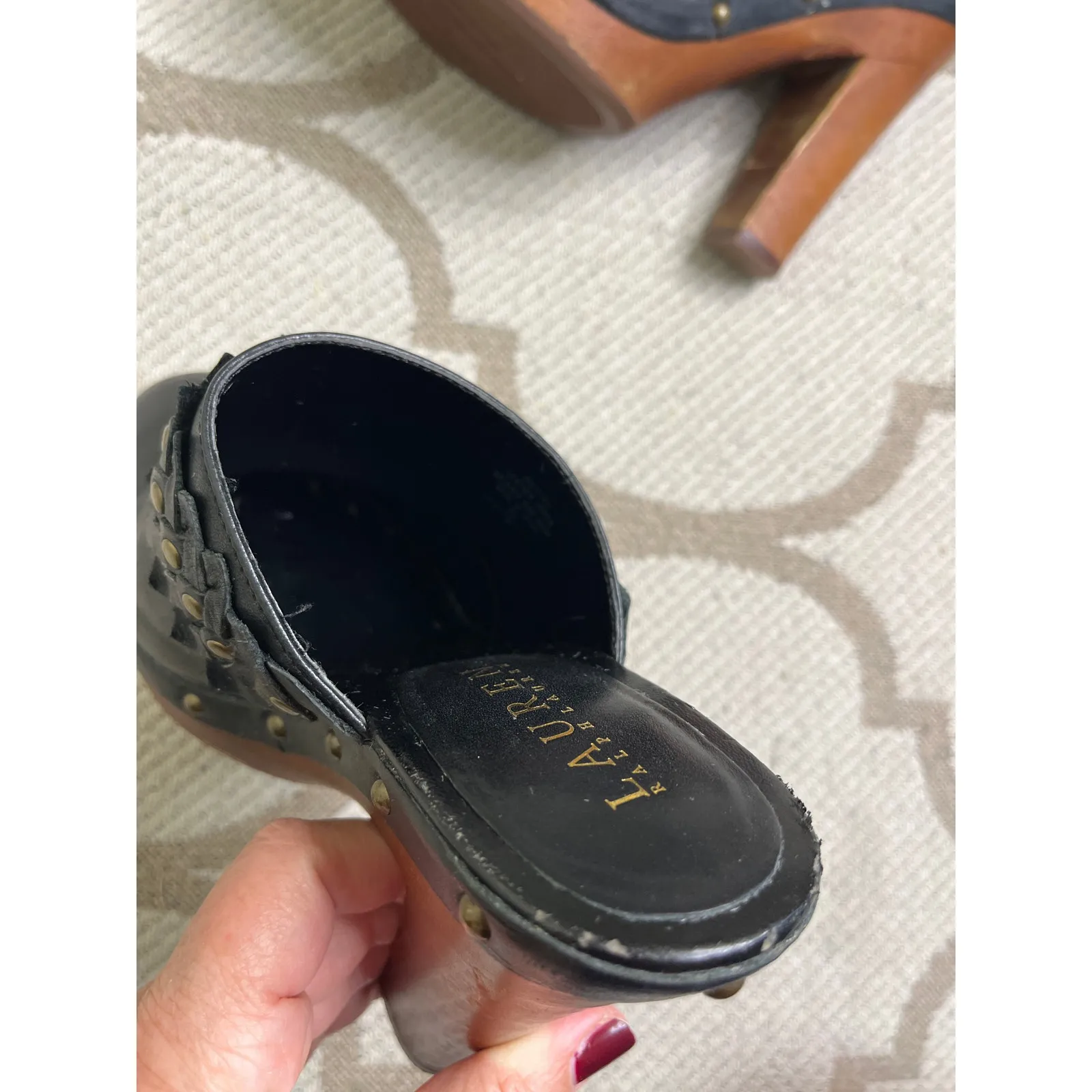 Vintage Lauren Ralph Lauren Leather Wood studded slip on closed toe Mules,size 6 Black - Image 16