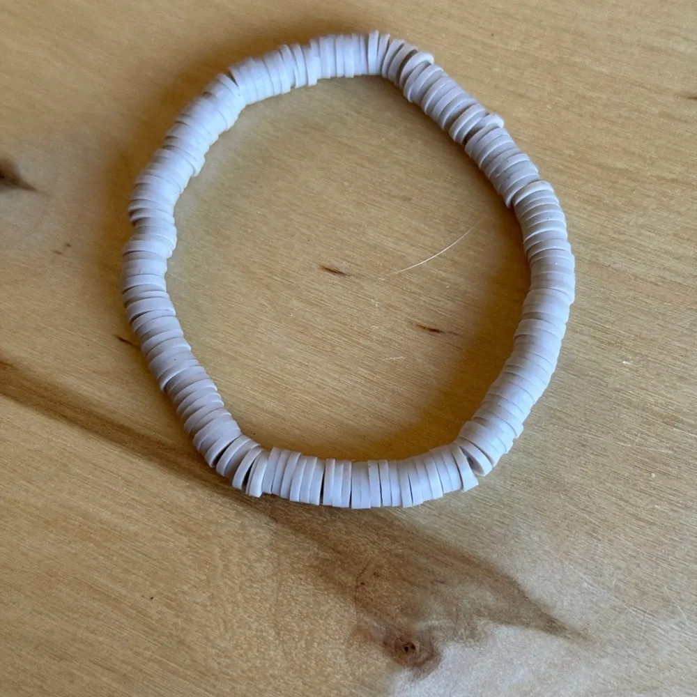 Rubber Band Bracelet White Size 6 - Image 3