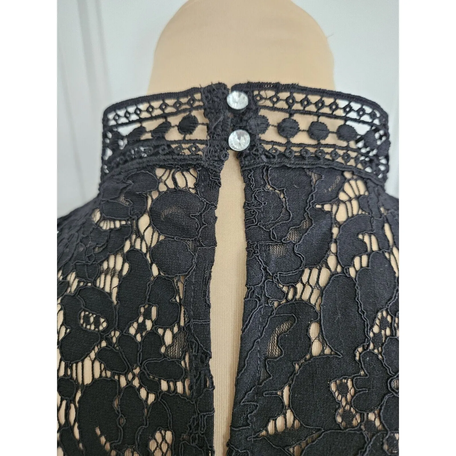 Zara Mock Neck Lace Short Sleeve Shift Dress Black S - Image 7