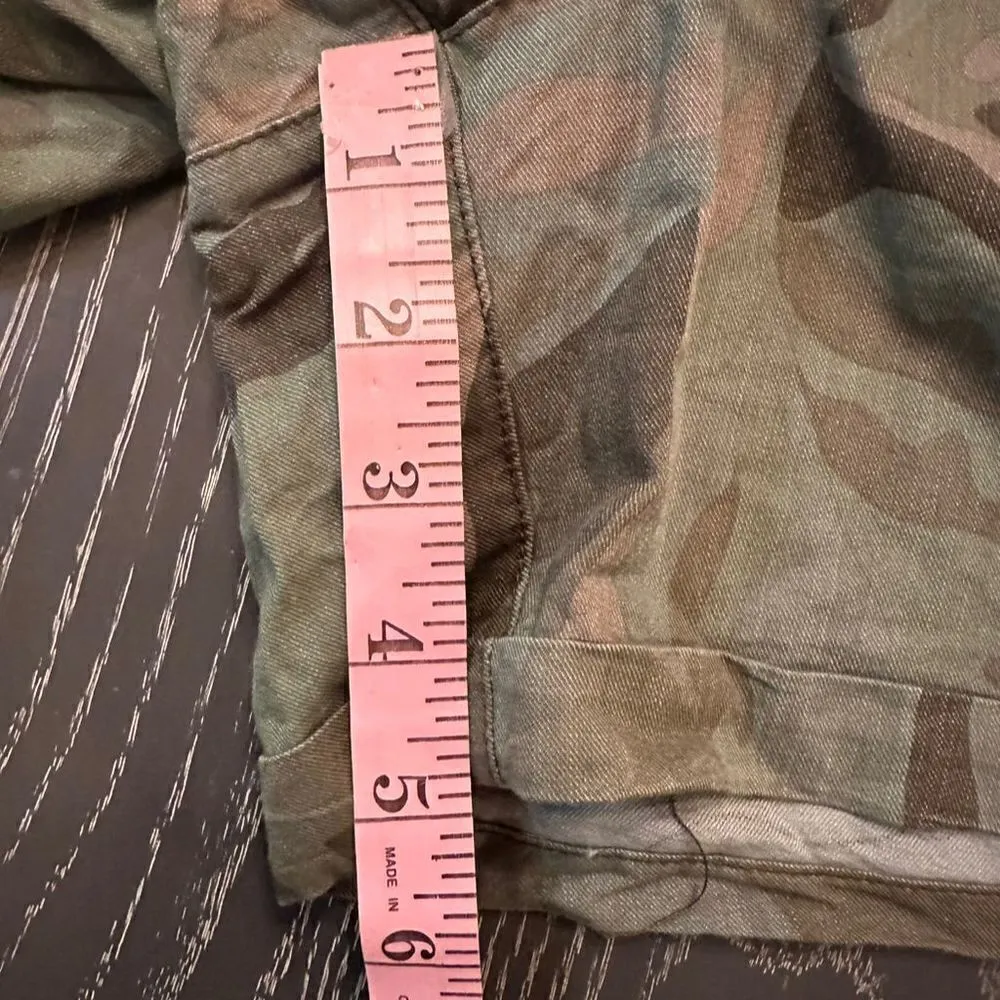 Sanctuary Women's Camouflage Print Shorts Green Size 24 Surplus Style - Image 4