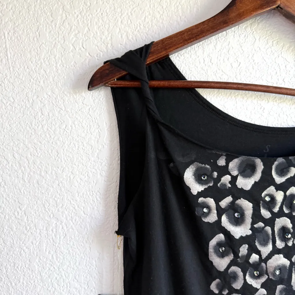 NEW Love is Key Womens Shirt Tunic Black Leopard Alt Crystal Size Small - Image 5