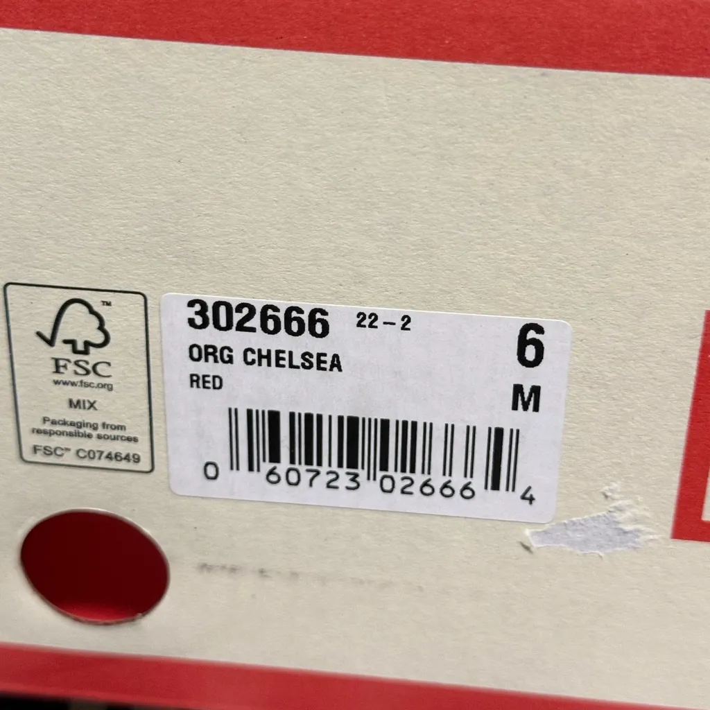 NIB Hunter Women’s Original Chelsea Boots in Military Red Size 6 - Image 10