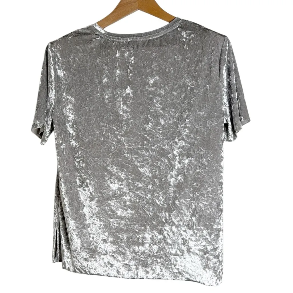 Massini Women’s Crashed Velvet Top Grey Crew neck Short Sleeve Blouse size M - Image 2