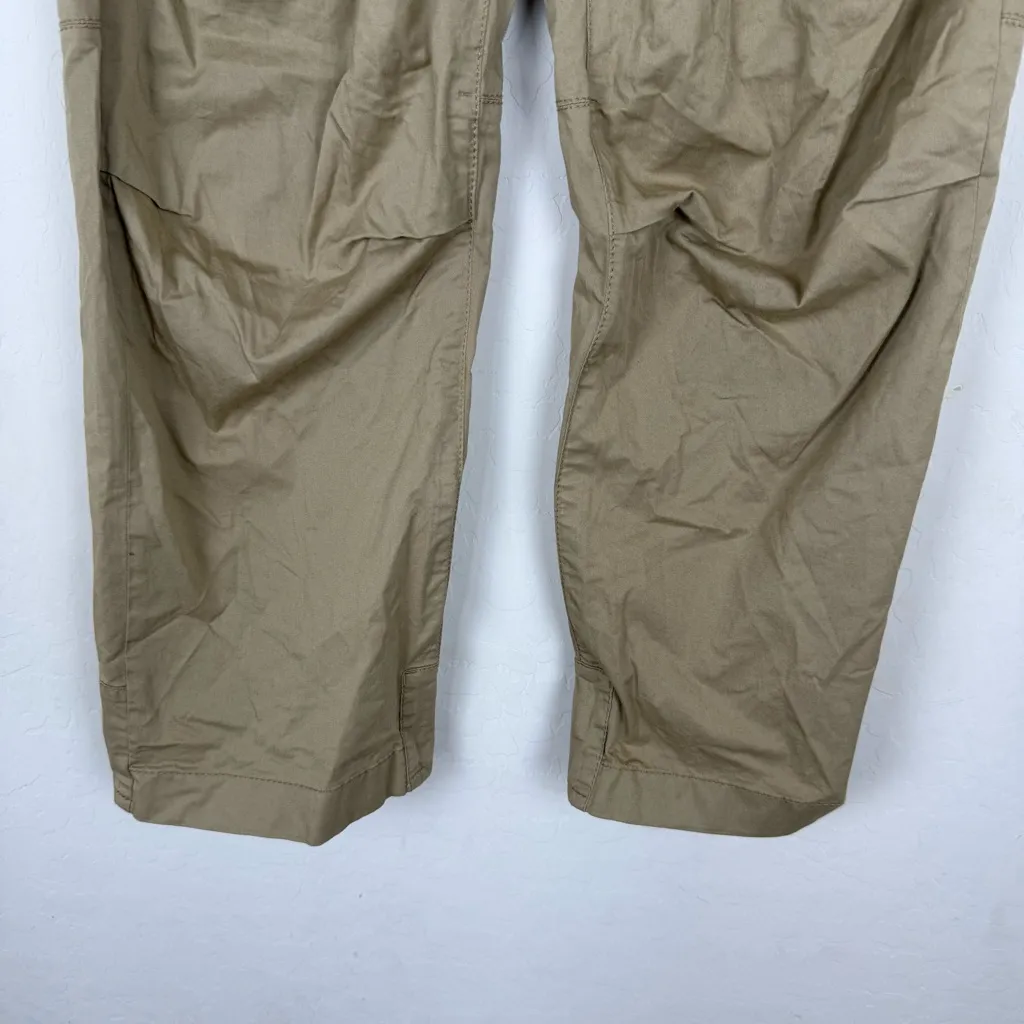 Dsquared2 Women's Beige Flat Front Cropped Pants Tan Size 10 - Image 7