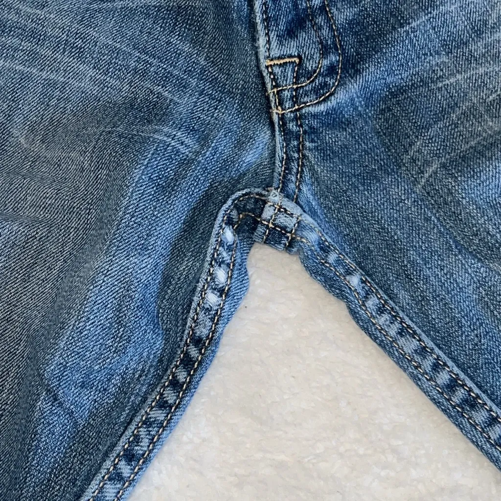 Miss Me Distressed Cropped‎ Jeans- Size 4 - Image 10