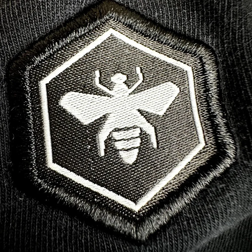 Bee Inspired Colorblock Tee T Shirt Crew Neck Embroidered Logo Red Black Small - Image 4