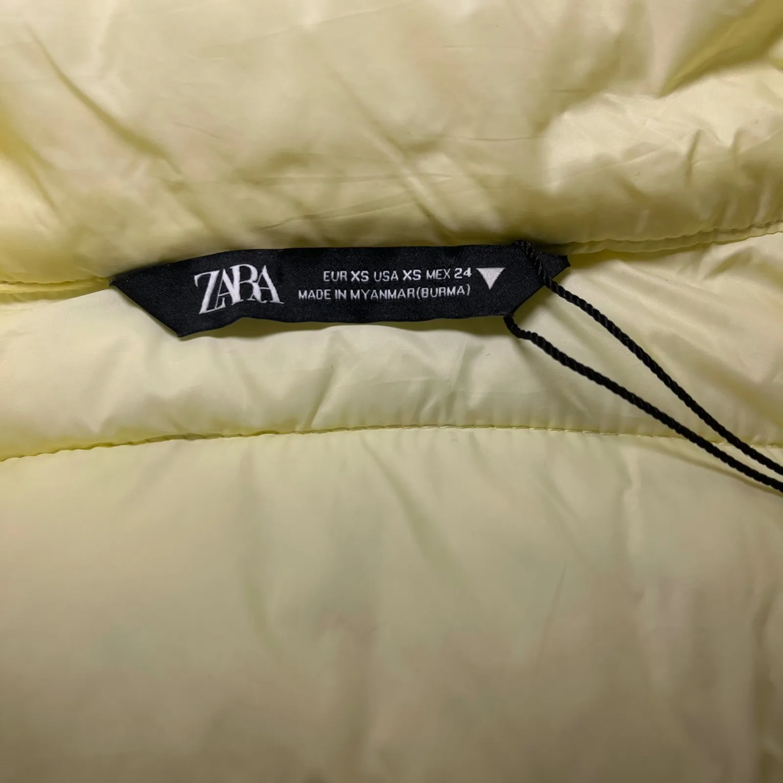 ZARA Cropped Puffer Jacket Hooded Quilted Pastel Yellow Casual Outerwear Size XS - Image 6