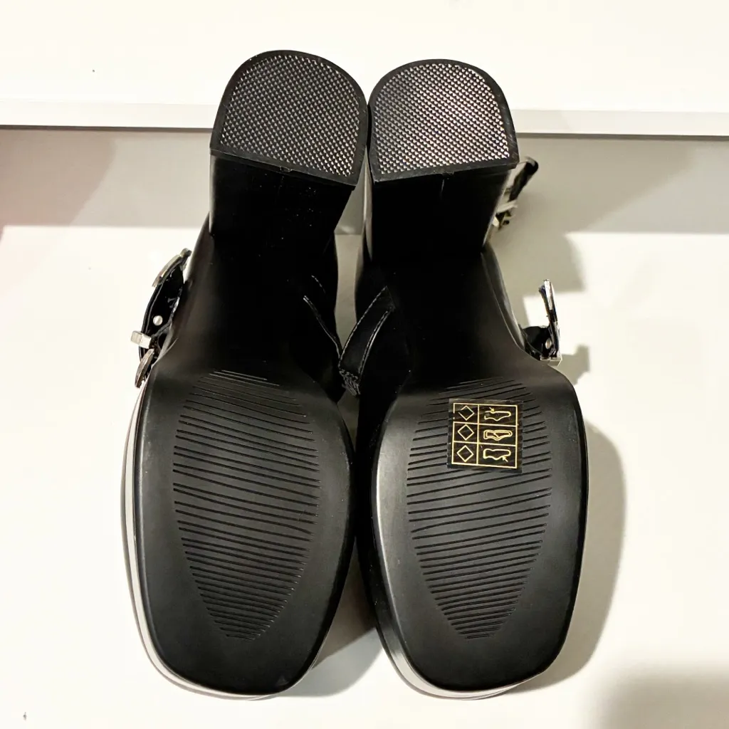 La Moda WALK WITH FAITH PLATFORM HEELS Black Silver Buckle Heart Size 39/US 8 - Image 6