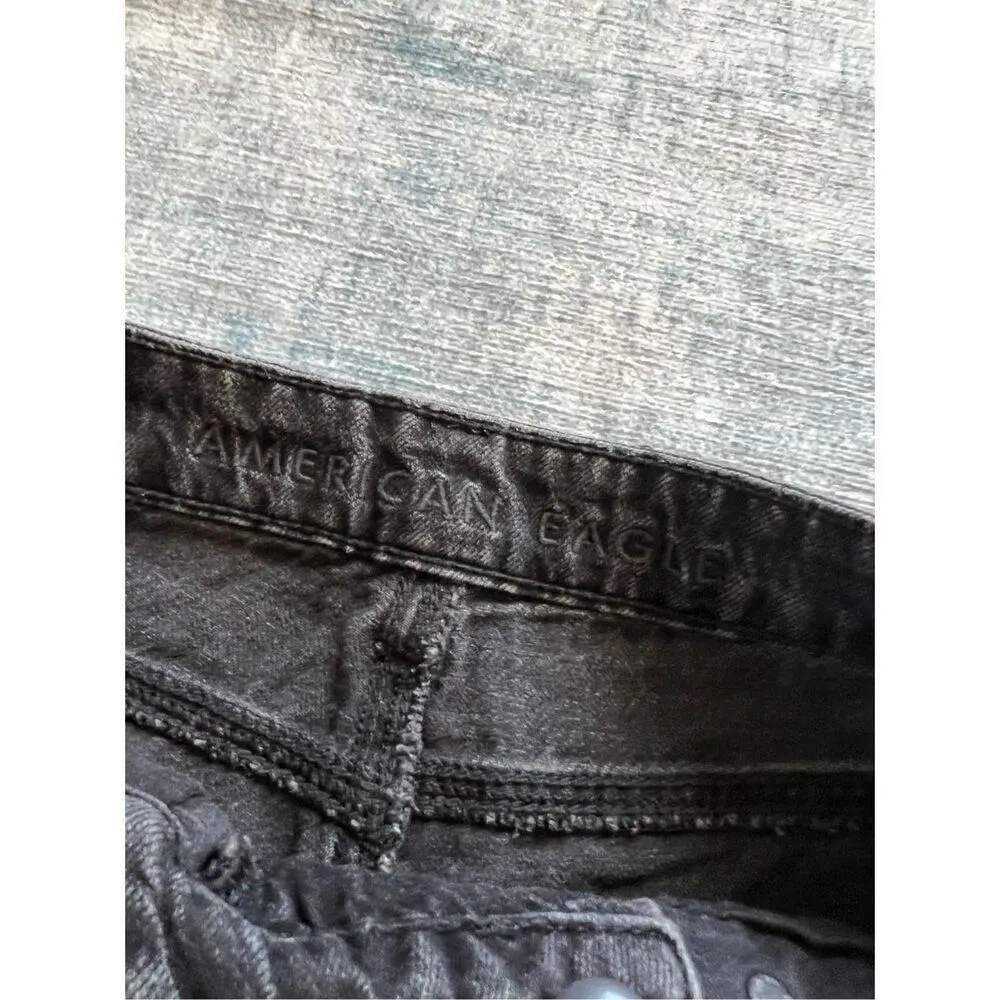 American Eagle Black Distressed High Rise Mom Shorts Size 000 - Image 3