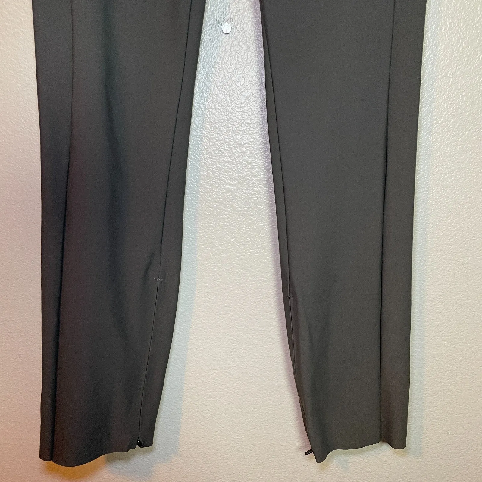 Athleta Stellar Trouser Pant Womens 2 Gray Ankle Hem Zips UPF FItted Athleisure - Image 3