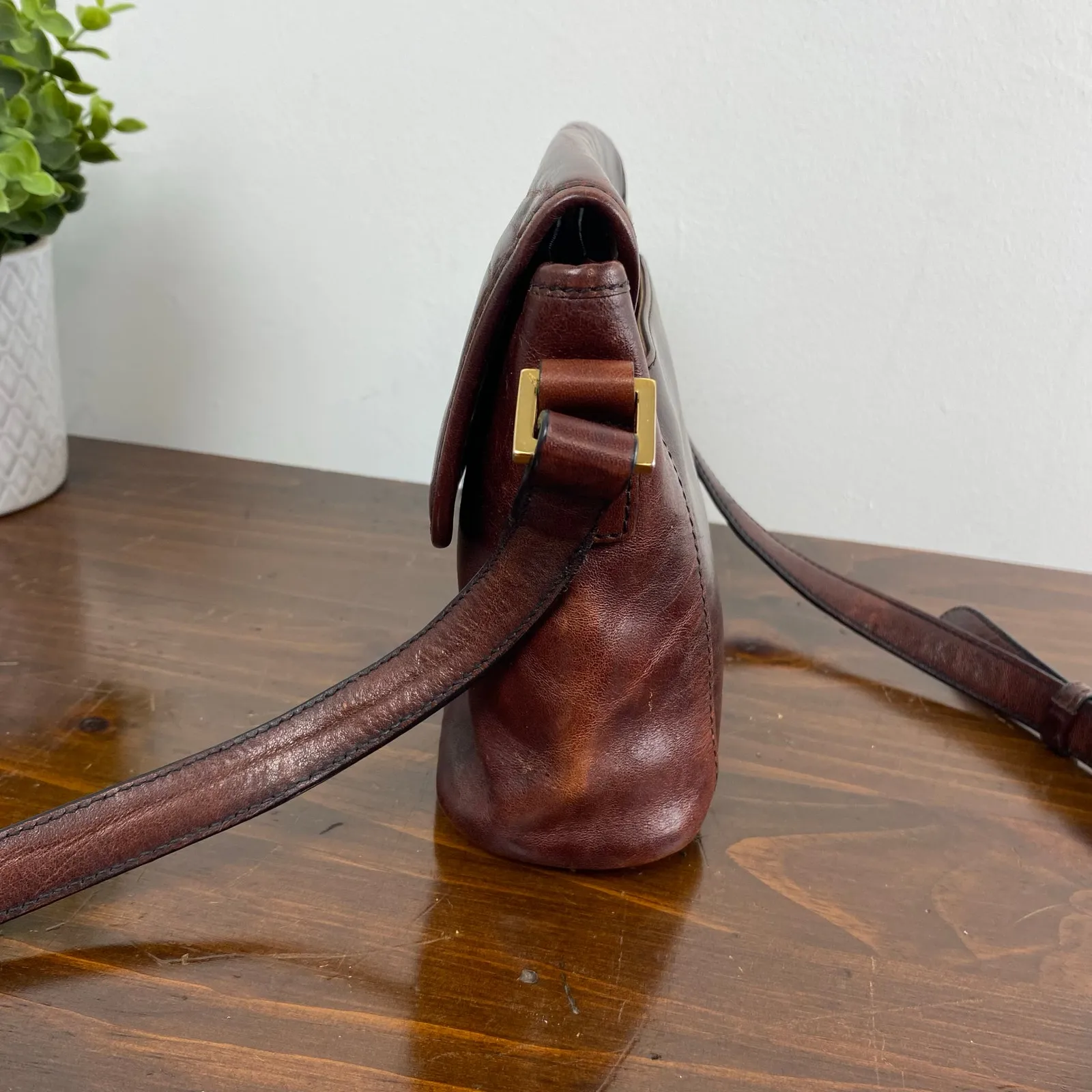 Vintage Oroton Brown Leather Crossbody Bag Sydney Australia - Image 5